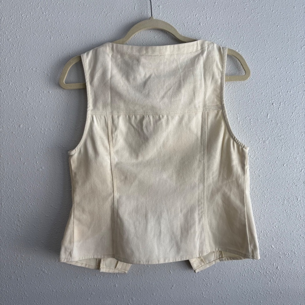 Suki Vest - Picture 4 of 10
